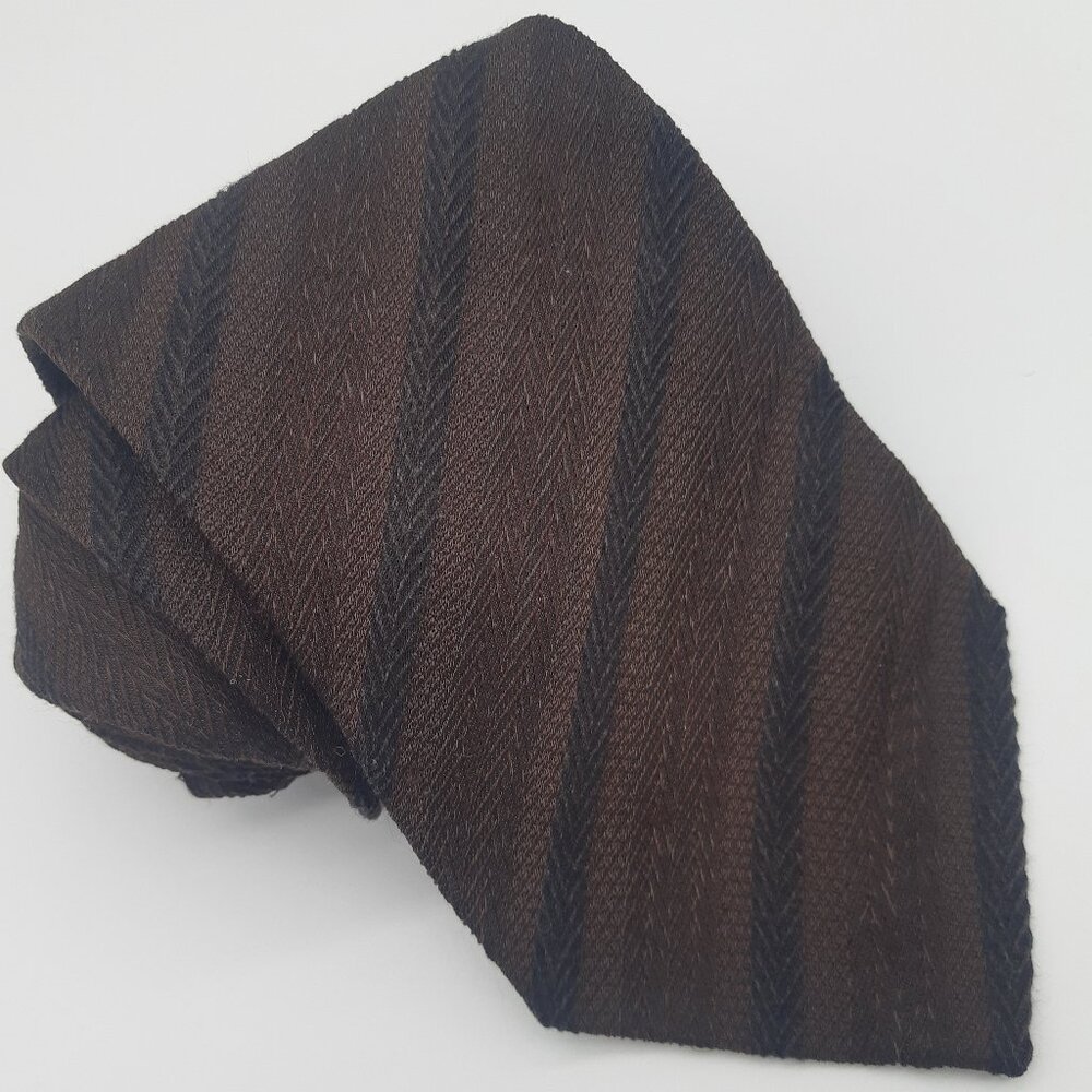 Giorgio Armani Cravatte Silk & Wool Tie Chocolate Brown & Black Diagonal Stripes